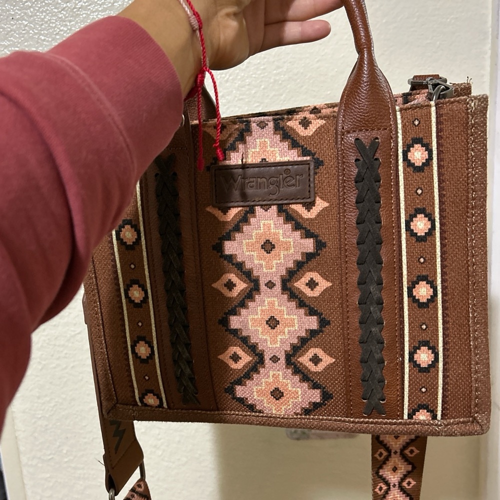 Wrangler Tan and Pink Geometric Shoulder Bag